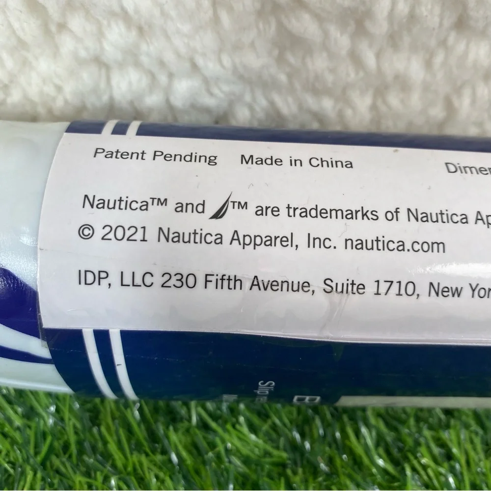 Nautica Oval Bathtub Mat Blue and White 27x15 in Anti-Bacterial Mildew Resistant